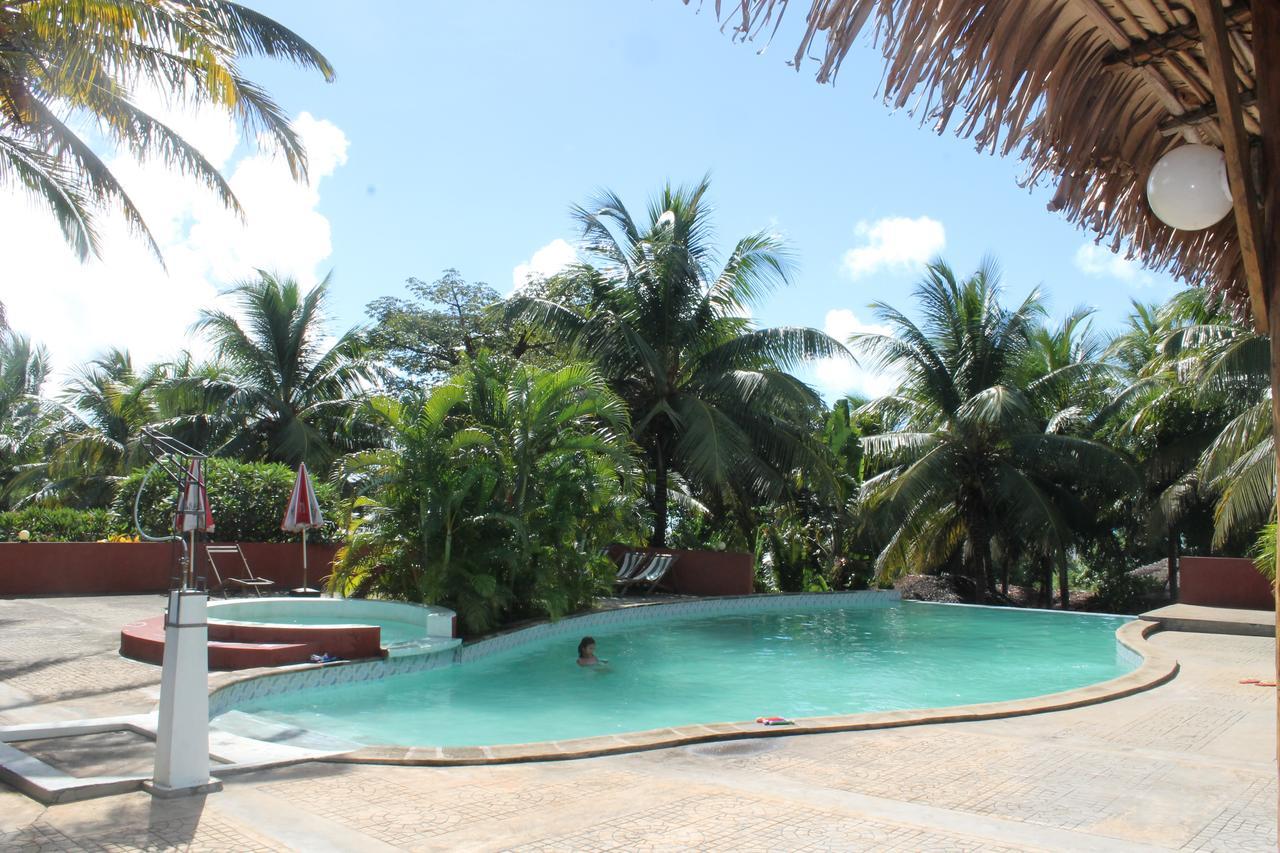 Hotel De La Baie Antsiranana Buitenkant foto