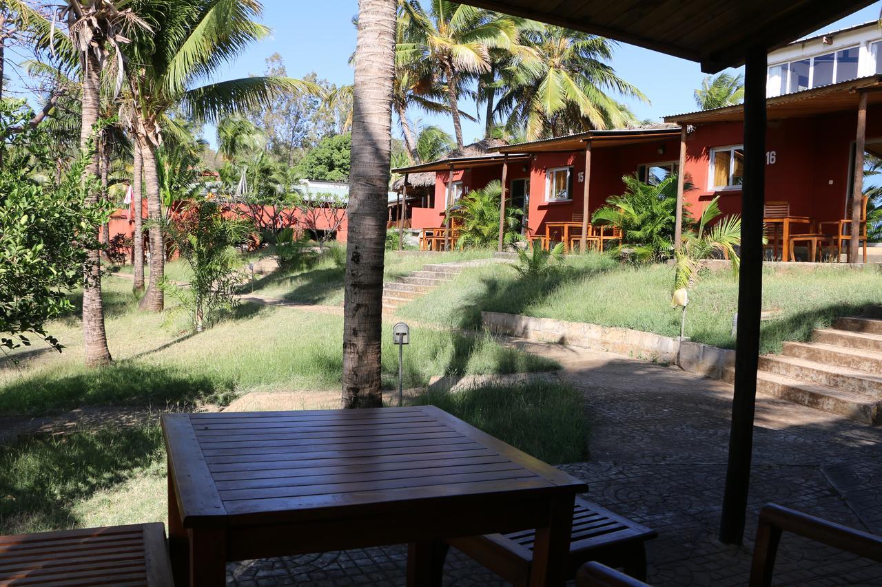 Hotel De La Baie Antsiranana Buitenkant foto